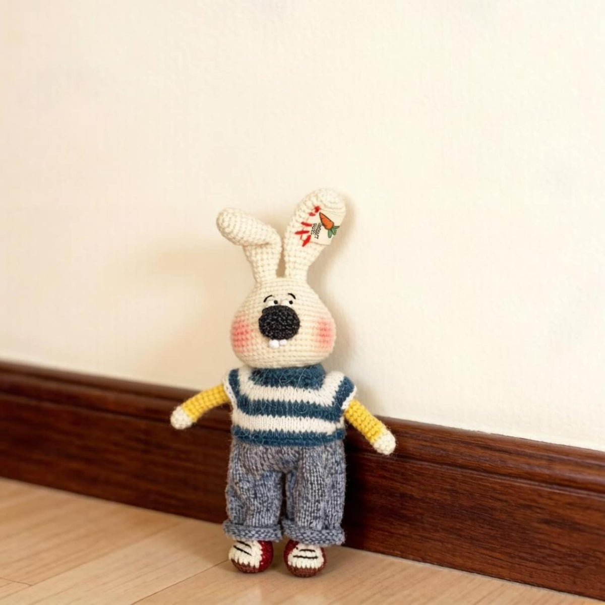 Artisan knit hare sculpture, imaginative juvenile tokens, fiber statuettes, gathering motif mementos, indoor adornment, Yuletide decor