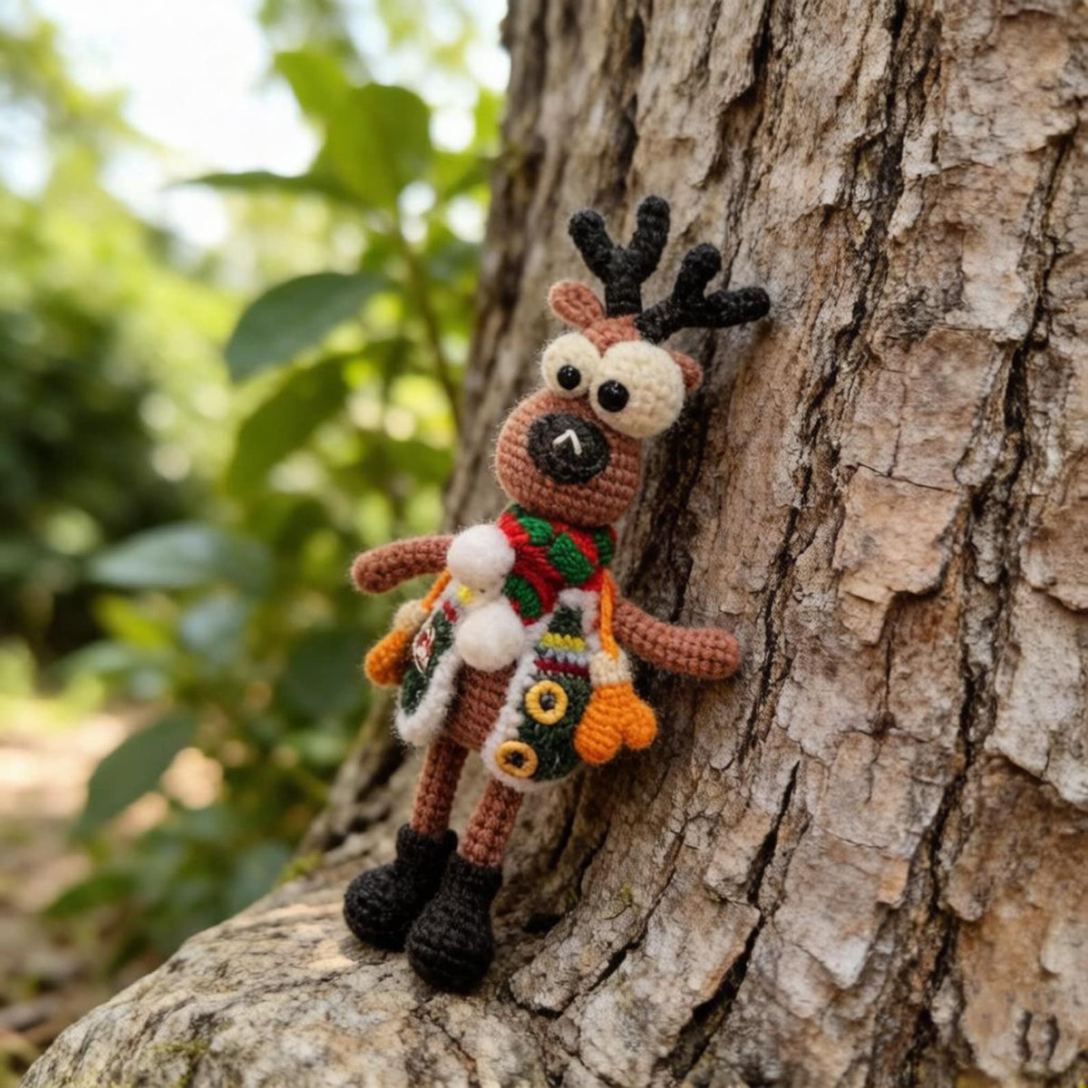 Artisan Knit Fiber Reindeer Sculpture, Yuletide Interior Adornment, Seasonal Memento Trinket, Birthday Token, Xmas Home Embellishment