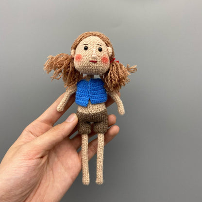 Hand Knit Girl Figurines Artistic Desktop Embellishments Vintage Curios Birthday Tokens Mom Season Surprises Christmas Holiday Trinkets