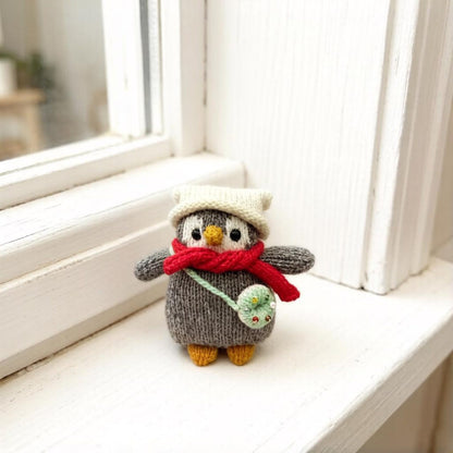 Artisan penguin figurines, imaginative souvenir pieces, purse dangling adornments, juvenile celebratory memento, Yuletide seasonal ornament