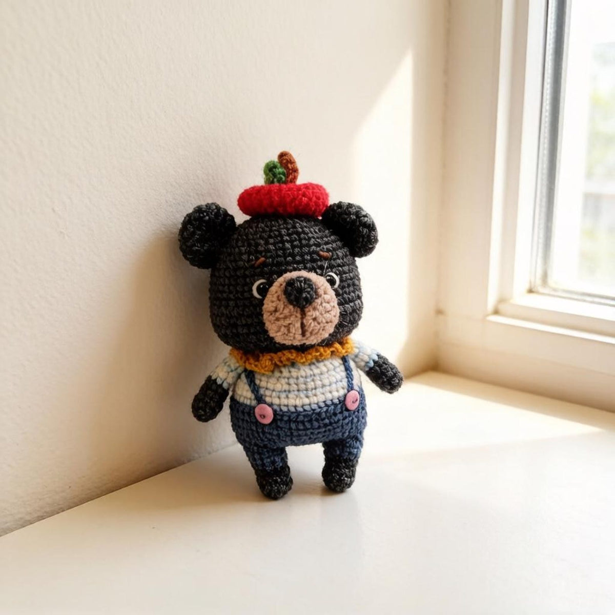 Artisan woven black bear sculpted pieces, tabletop souvenir trinkets, hobbyist display adornments, Yuletide household accents