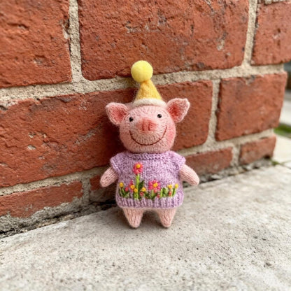 Artisan Crafted Swine Festive Sculptures Custom Home Embellishments Purse Trinkets Original Hobbyist Tokens Christmas Holiday Goods