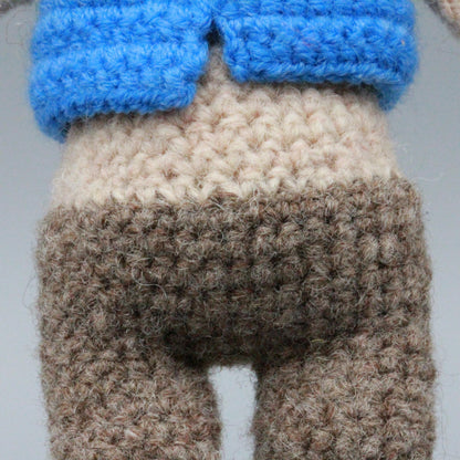 Hand Knit Girl Figurines Artistic Desktop Embellishments Vintage Curios Birthday Tokens Mom Season Surprises Christmas Holiday Trinkets