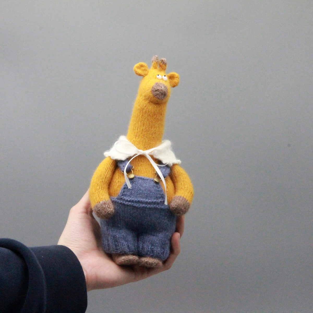 Handcrafted Giraffe Figurine Bedroom Accents Infant Celebration Tokens Vintage Keepsakes Christmas Holiday Goods Youth Holiday Gifts