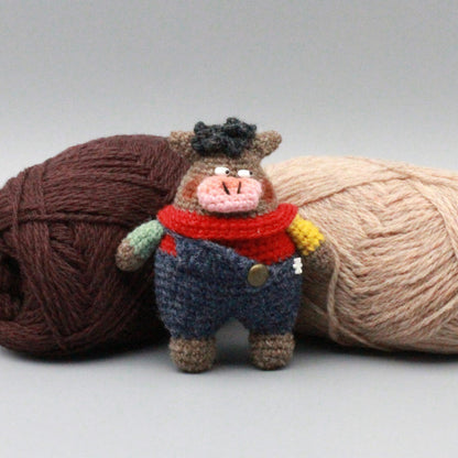 Hand Knit Pig Figurines Interior Home Accents Backpack Charms Presents For Crochet Lovers Collectible Keepsakes Christmas Holiday Trinkets