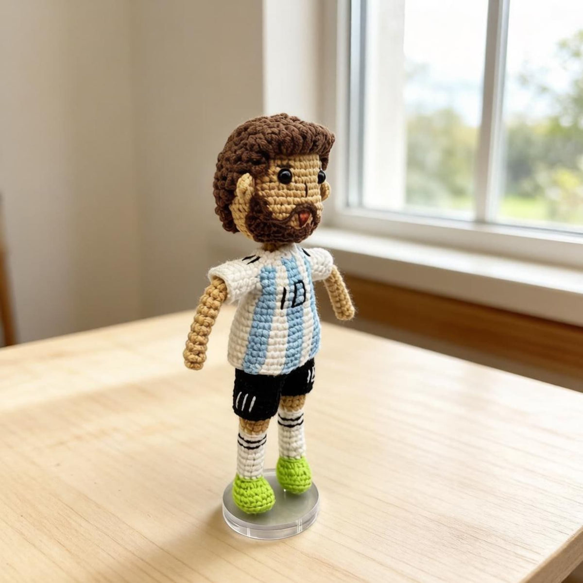 Hand Knit Messi Sculpture Soccer Enthusiast Curios Desktop Embellishment Vintage Keepsakes Birthday Tokens Christmas Holiday Trinkets
