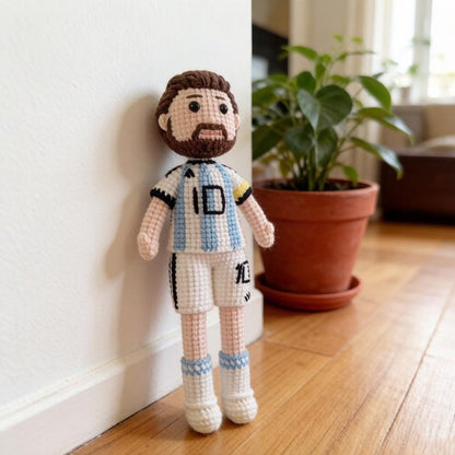 Handcrafted Ronaldo Messi Sculptures Vintage Curios Soccer Fan Tokens Birthday Surprises Seasonal Presents Christmas Holiday Trinkets