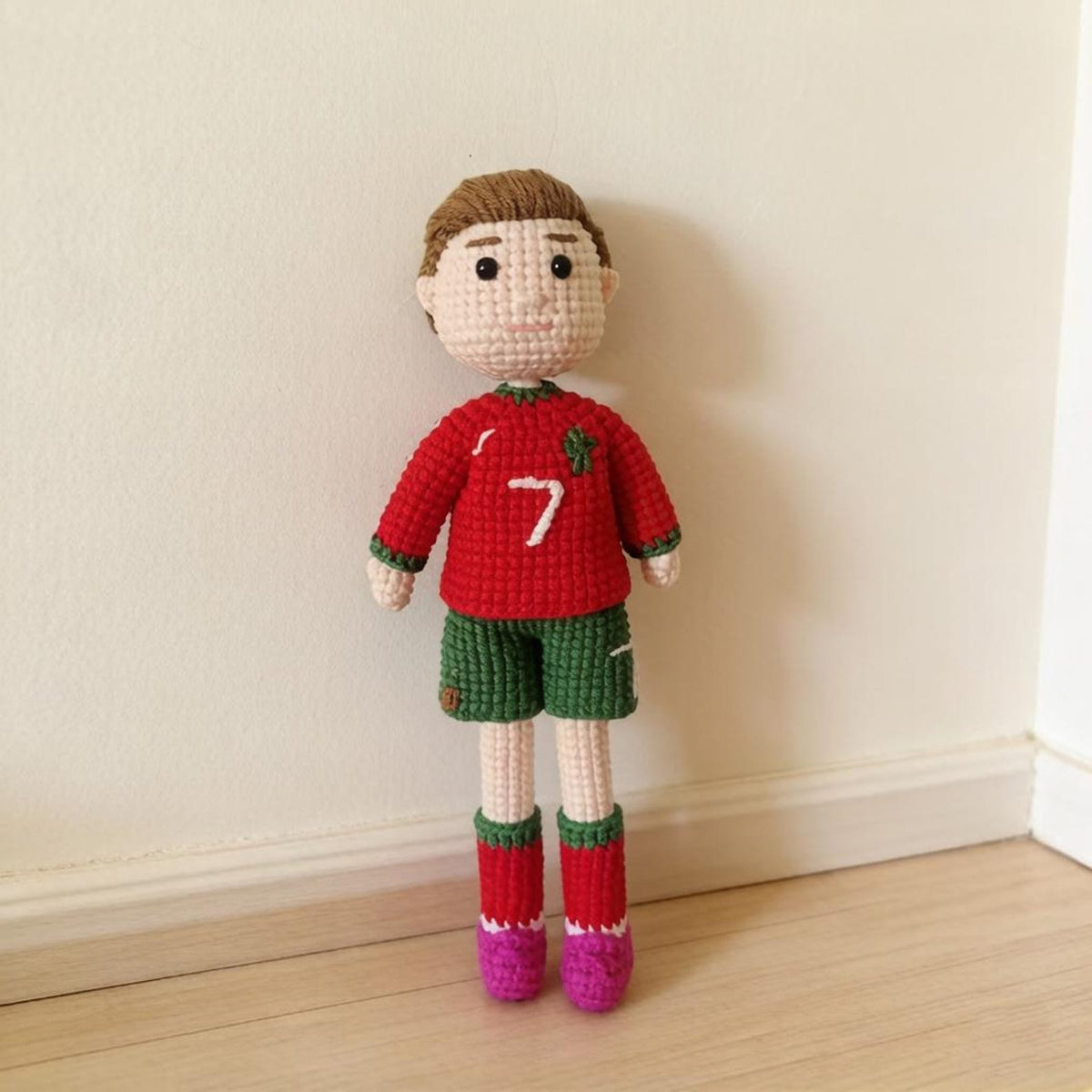 Handcrafted Ronaldo Messi Sculptures Vintage Curios Soccer Fan Tokens Birthday Surprises Seasonal Presents Christmas Holiday Trinkets