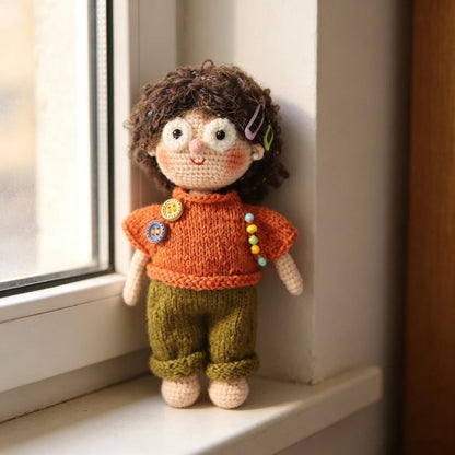 Hand Knit Girl Figurine Wool Crochet Plaything Desktop Embellishment Unique Character Statue Nuptial Gathering Christmas Holiday Trinkets
