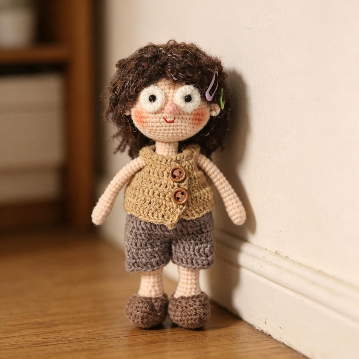 Hand Knit Girl Figurine Wool Crochet Plaything Desktop Embellishment Unique Character Statue Nuptial Gathering Christmas Holiday Trinkets
