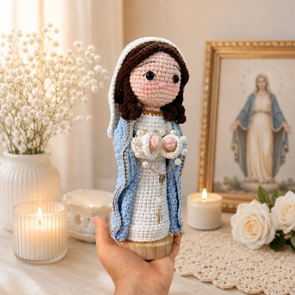 Virgin Mary Crochet Doll, Handmade Catholic Altar Decor, Queen of Heaven Rosary Gift for Mom, Religious Prayer Figure