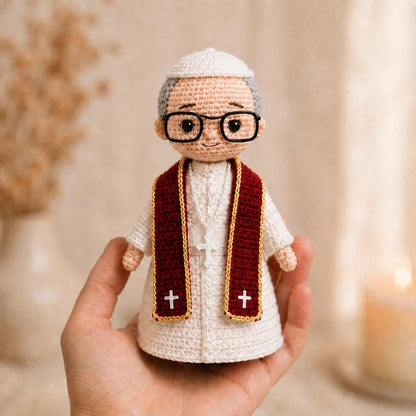 Catholic Pope Crochet Doll, Handmade Religious Decor, Christian Gift, Prayer Room Decor, Clergy Appreciation Gift