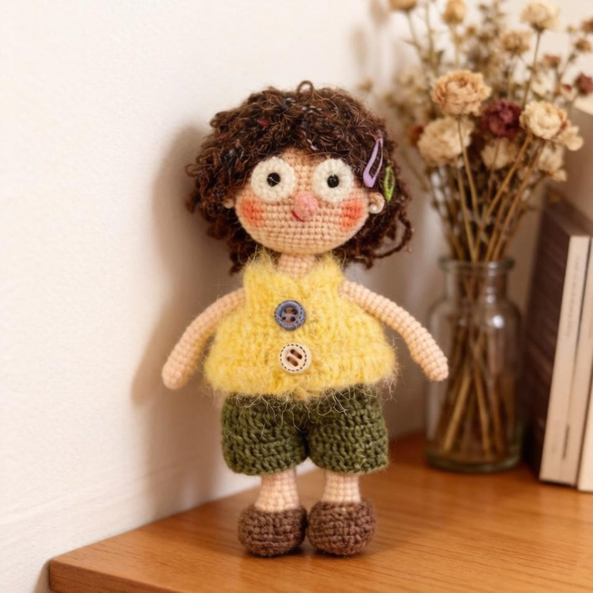 Hand Knit Girl Figurine Wool Crochet Plaything Desktop Embellishment Unique Character Statue Nuptial Gathering Christmas Holiday Trinkets