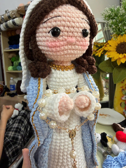 Virgin Mary Crochet Doll, Handmade Catholic Altar Decor, Queen of Heaven Rosary Gift for Mom, Religious Prayer Figure