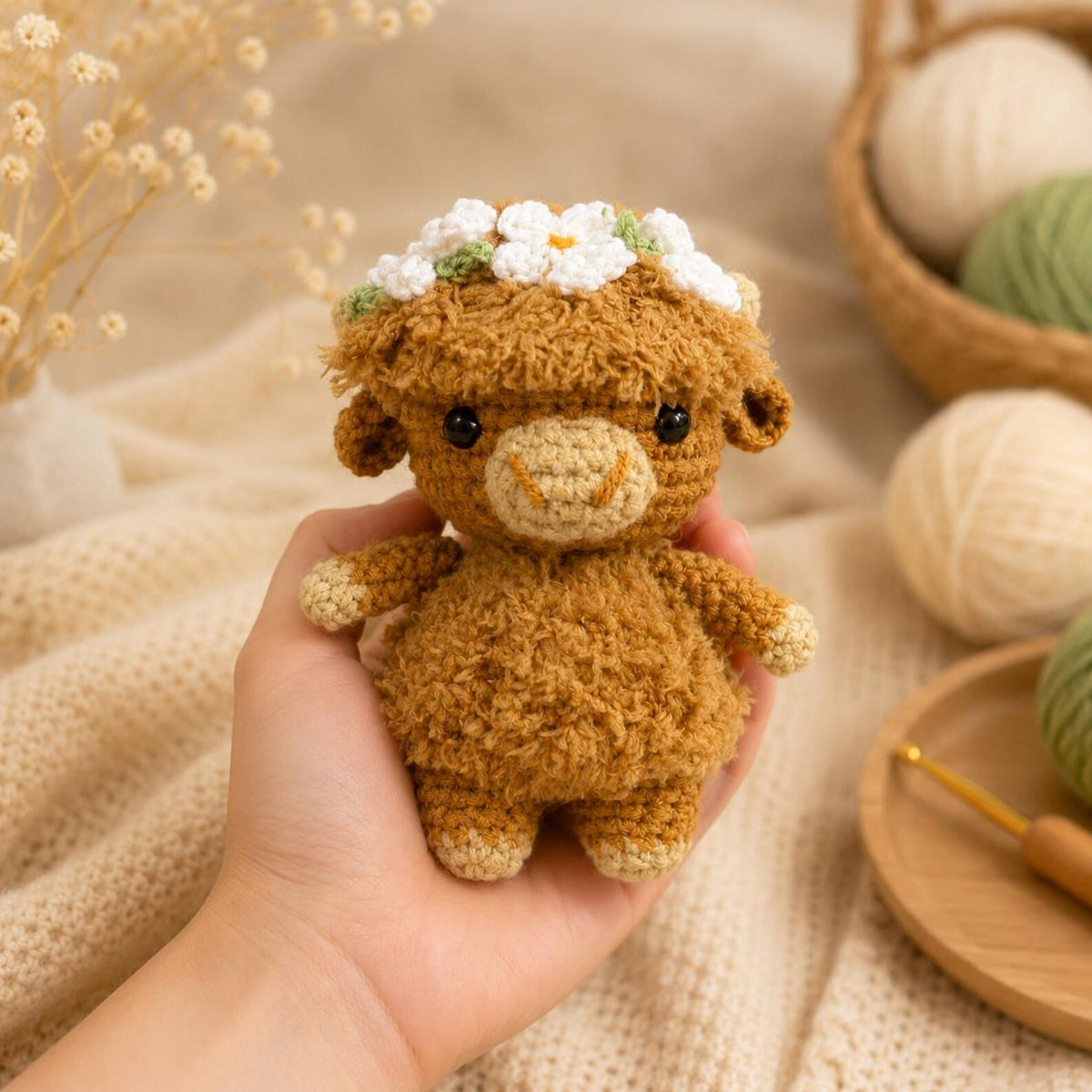 Crochet Highland Cow Car Charm, Fluffy Cow Rear View Mirror Accessory, Cute Animal Car Decor, Western Boho Auto Decor, Cow Lover Gift
