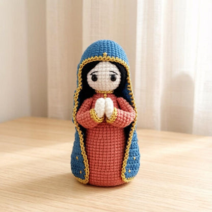 Hand Knit Virgin Mary Figurine Artistic Tabletop Embellishments Premium Curios Romantic Tokens Sentimental Home Accents Winter Festive Gifts