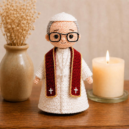 Catholic Pope Crochet Doll, Handmade Religious Decor, Christian Gift, Prayer Room Decor, Clergy Appreciation Gift