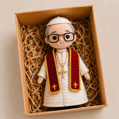 Catholic Pope Crochet Doll, Handmade Religious Decor, Christian Gift, Prayer Room Decor, Clergy Appreciation Gift