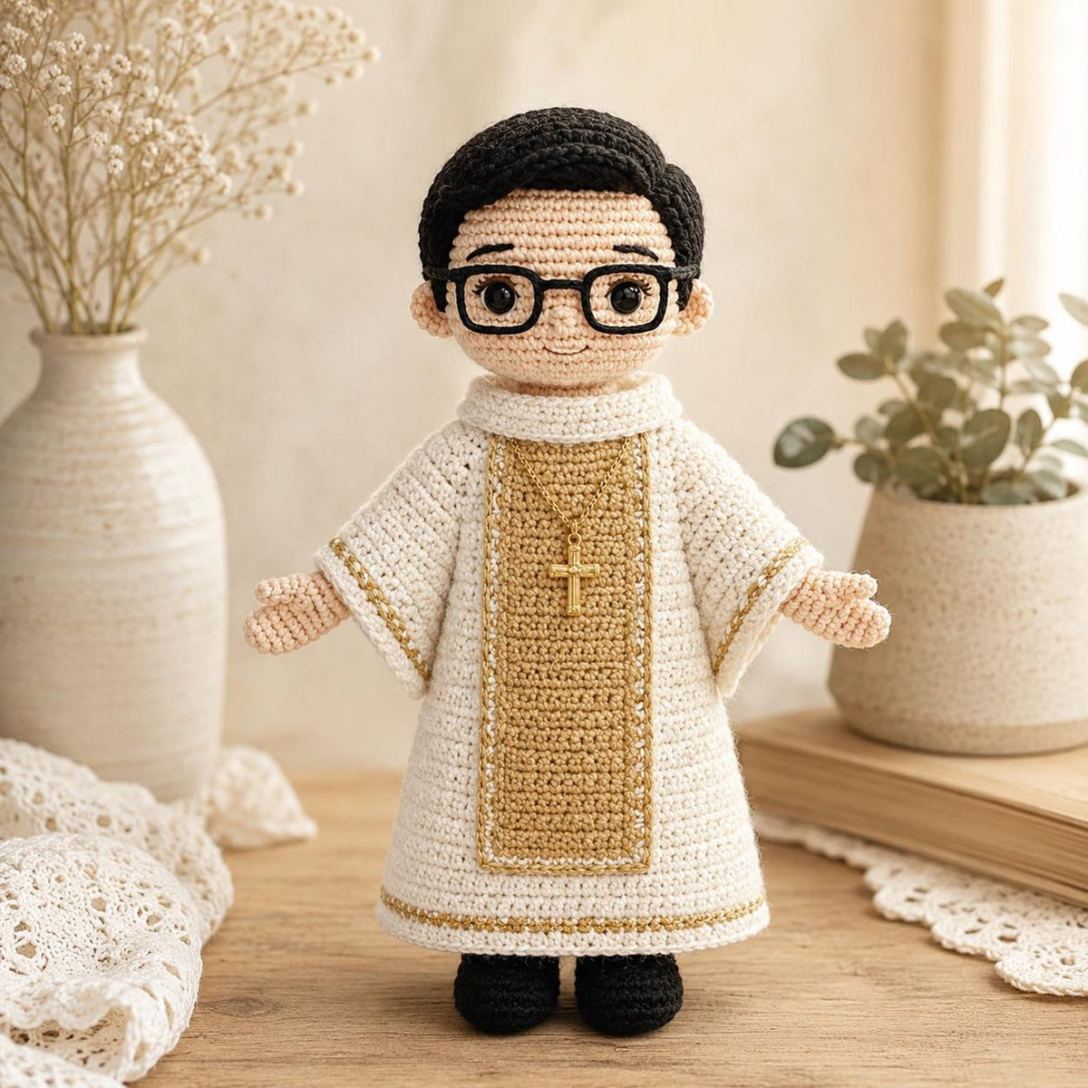 Catholic Pope Crochet Doll, Handmade Pope Figurine, Religious Gift, Catholic Home Decor, Priest Gift, Prayer Room Decor
