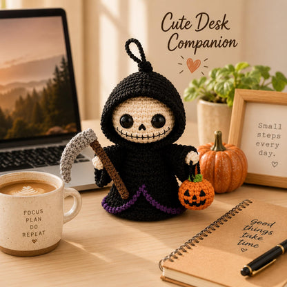 Handmade Crochet Grim Reaper Car Charm, Halloween Rearview Mirror Hanging, Cute Gothic Plush Ornament, Spooky Car Decor, Halloween Lovers