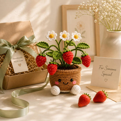 Crochet Strawberry Plant Pot | Crochet Flowers| Never-Wilting Desk Decor| Birthday Gift| Bridesmaid | Handmade with love