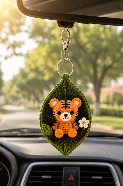 Crochet Animal Leaf Keychain, Owl Cow Tiger Bear Bag Charm, Handmade Car Charm, Cute Woodland Gift, Animal Lover Gift
