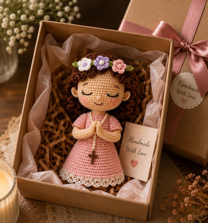 Handmade Crochet Prayer Doll, Praying Girl with Rosary, First Communion Gift, Catholic Keepsake, Christian Religious Gift, Prayer Decor