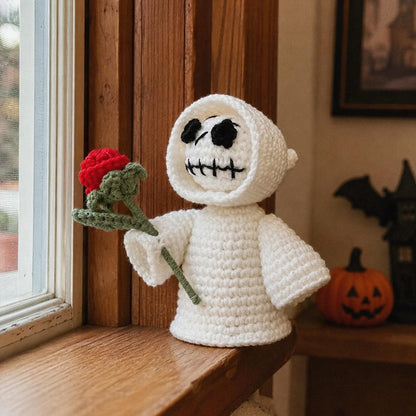 Handmade Crochet Halloween Doll, Cute Ghost Decor, Fall Tabletop Decoration, Spooky Desk Accent, Unique Halloween Gift for Ghost Lovers
