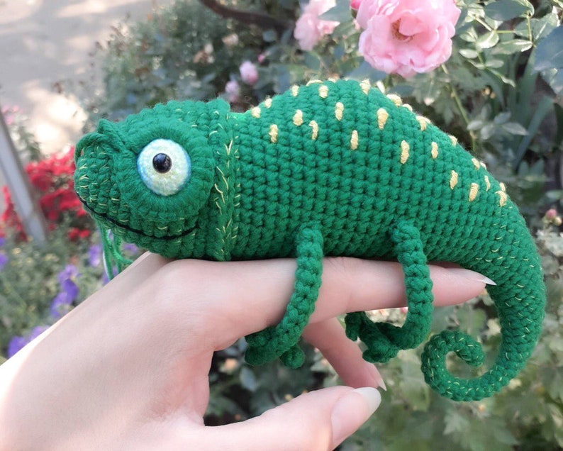 Crochet Chameleon Pascal Plush, Interior Toy Dragon, Crochet Animal Lizard Plush, Home Decor, Custom Plush Toy, Best Gift for Boyfriend, Dad