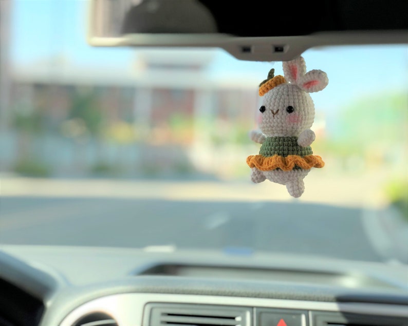 Crochet Bunny Car Hanging Accessories, Crochet Dancing Rabbit Car Interior Decor, Rear View Mirror Charm, Cute Car Accessories for Women