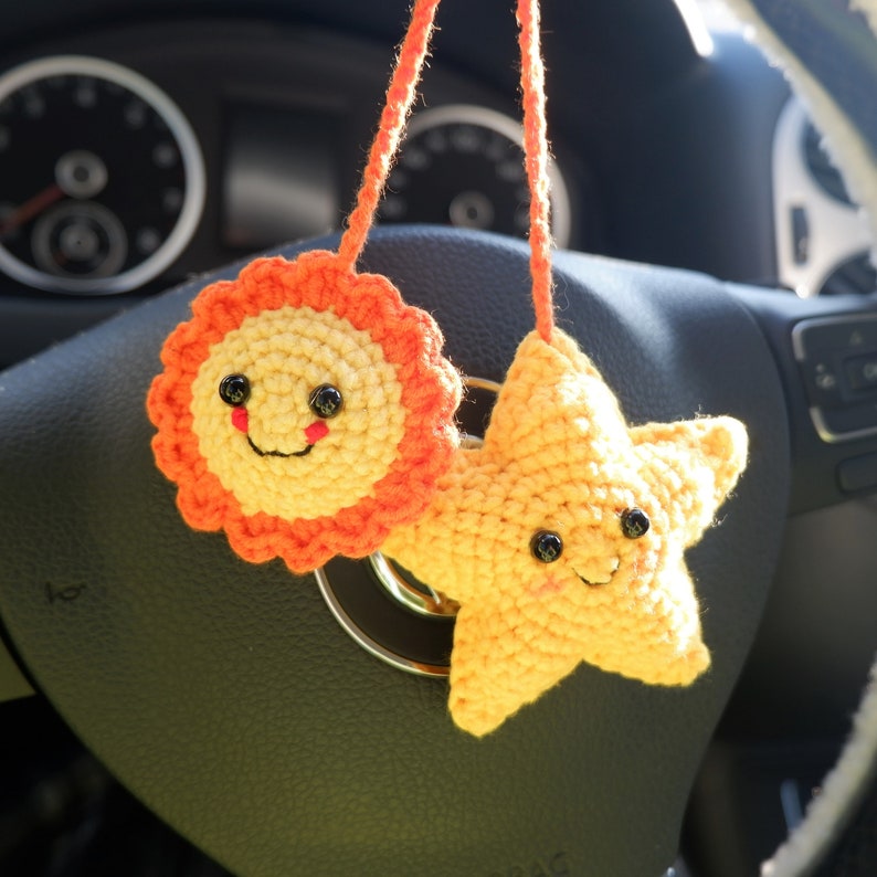 Crochet Smiley Face Sunflower & Star Car Mirror hanging Accessory, Cute Rear View Mirror Car Charms, Anime Interior Car Accessory for Women