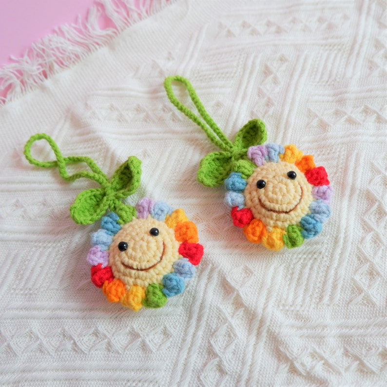 Smiley Crochet Sunflower Rear View Mirror Charm, Car Mirror Hanging Ornament, Cute Boho Car Decor, Women/Teen Driver Gift