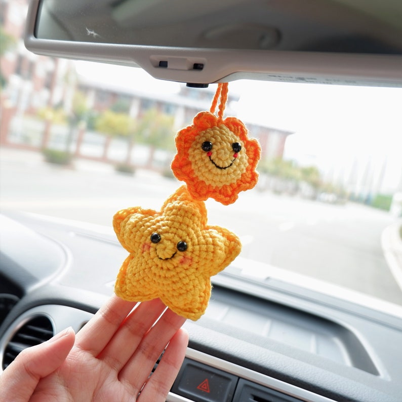 Crochet Smiley Face Sunflower & Star Car Mirror hanging Accessory, Cute Rear View Mirror Car Charms, Anime Interior Car Accessory for Women