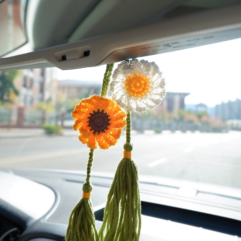 2Pcs Crochet Sunflower Daisy Car Charm: Boho Rear View Mirror Accessory