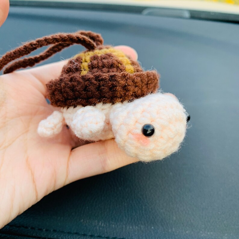 Handmade crochet Cute mini turtle Head retracted into shell Car Accessories decor Teens Interior Rear View Mirror Hanging Charm