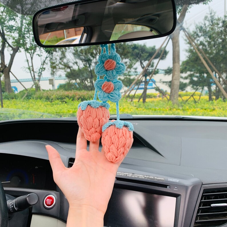 2 pcs Cute Strawberry kawaii Flower Car Mirror Hanging Charm Decor Teens Interior Rear View Mirror Fruit car Accessories for Women