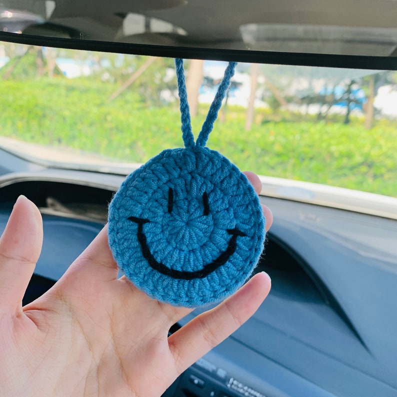 Cute Car Mirror Hanging smiling face flower Interior Rear View Mirror Flower Car Accessories Crochet gift for car