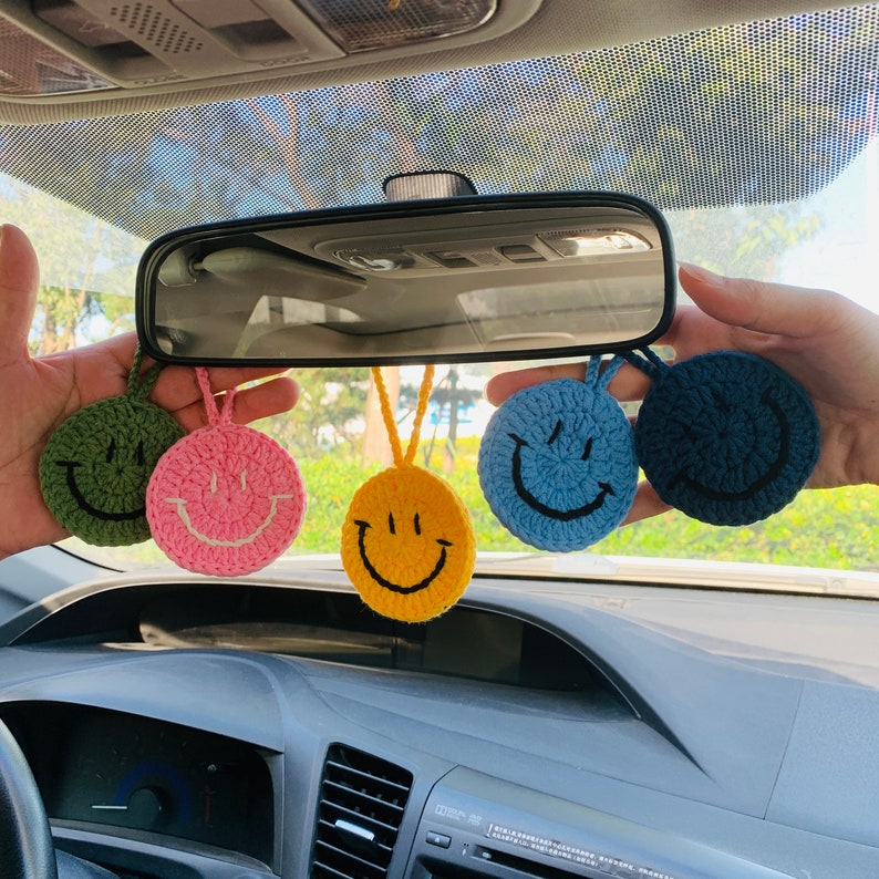 Cute Car Mirror Hanging smiling face flower Interior Rear View Mirror Flower Car Accessories Crochet gift for car