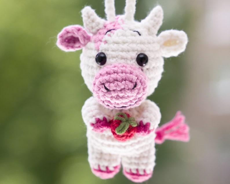 Cow Car Accessory Rearview Mirror Hanging Car Decorations, Strawberry Cow Car Charm, Pink Car Accessories, Plush Cow Kawaii Car Decor