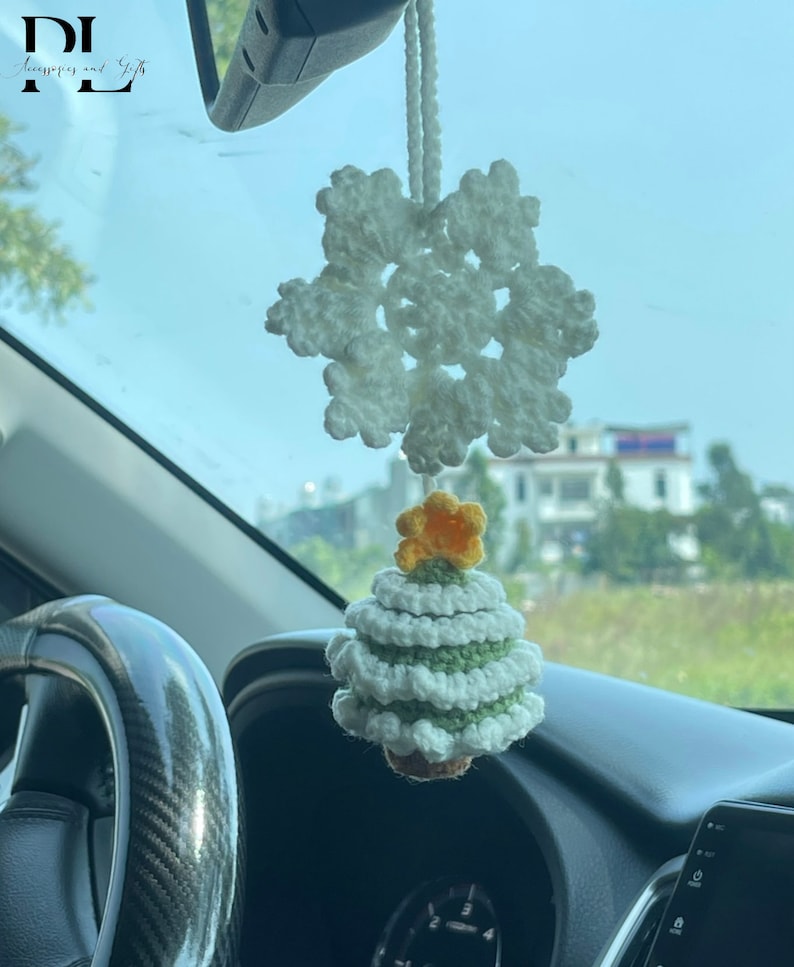 Crochet Christmas Tree And Snowflake Car Charm, Cute Christmas Tree Snowflake Rear View Mirror Ornament, Christmas Car Decor