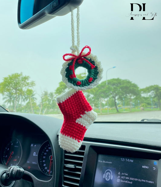 Crochet Christmas Stock And Mini Wreath Car Charm, Cute Christmas Stocking Wreath Rear View Mirror Ornament, Christmas Car Accessories