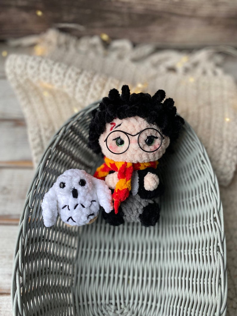 Harry Wizard with Owl Crochet Decor Keepsake, Magical Shelf Decoration, Christmas Gift