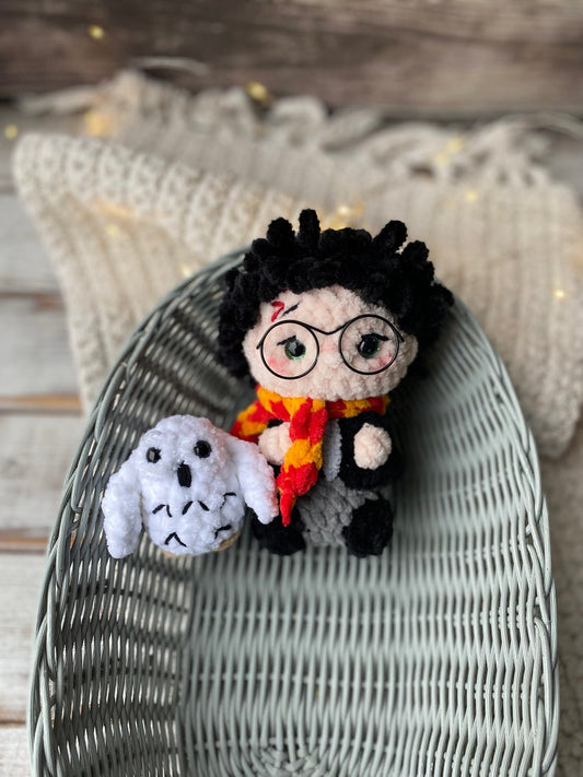 Harry Wizard with Owl Crochet Decor Keepsake, Magical Shelf Decoration, Christmas Gift