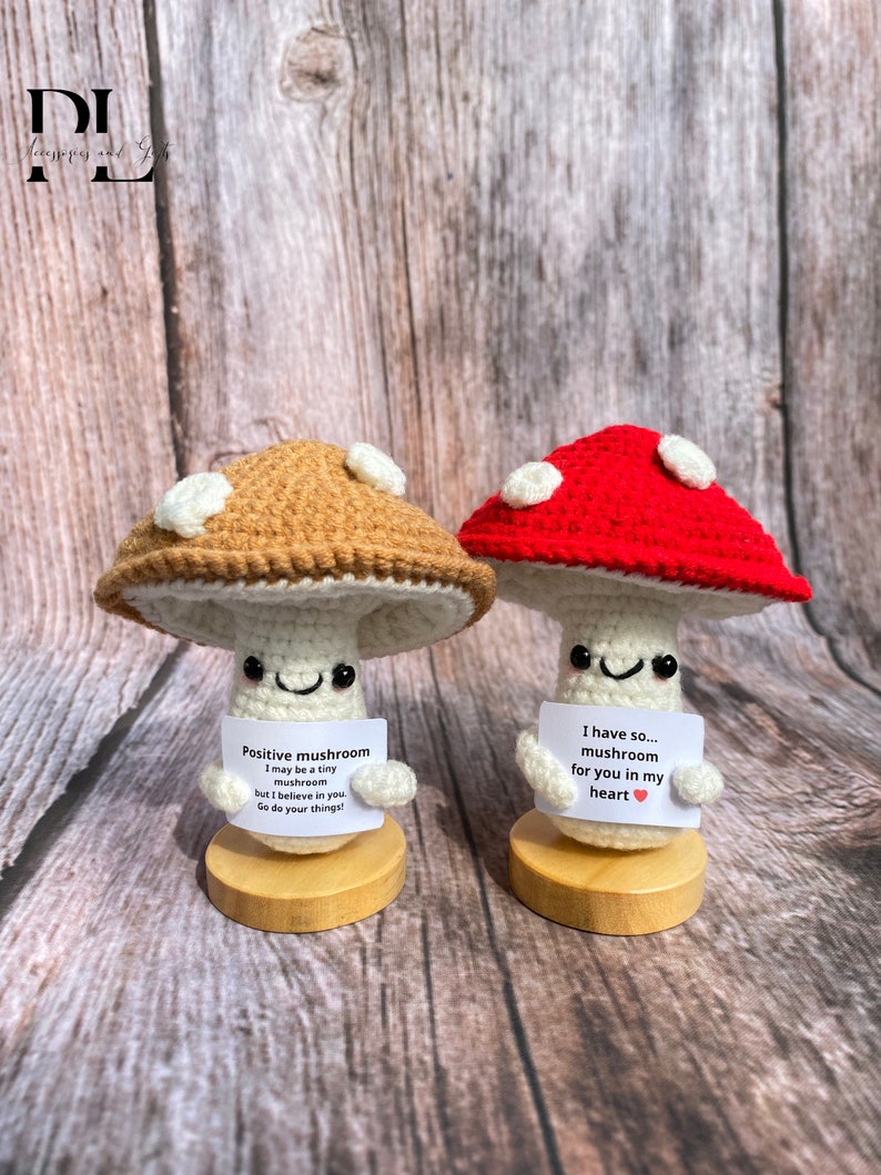Funny Positive Mushroom, Knitted Mushroom Toy with Positive Card, Cute Wool Inspirational Mushroom Crochet Vegetable Doll Cheer Up Gifts