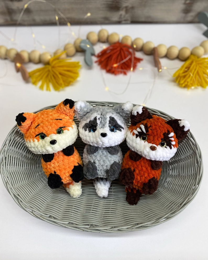Crochet Woodland Animal Decor, Fox Raccoon Red Panda Keepsakes, Handmade Forest Animal Collectibles, Nature Lover Gift