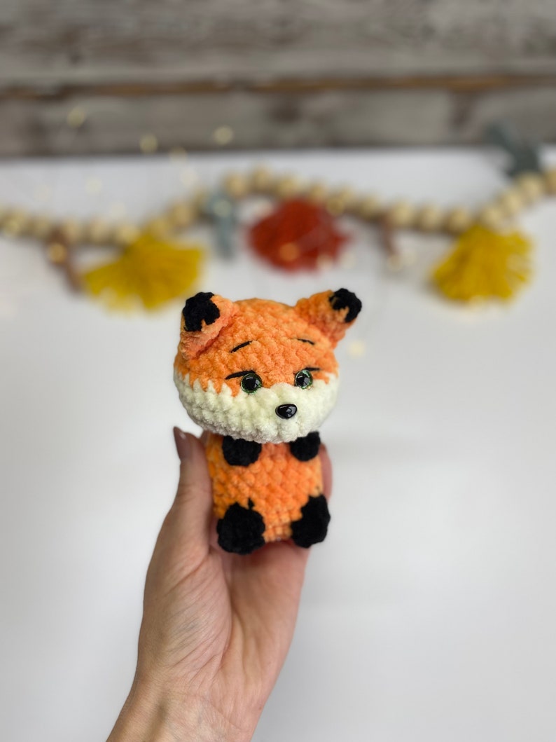 Crochet Woodland Animal Decor, Fox Raccoon Red Panda Keepsakes, Handmade Forest Animal Collectibles, Nature Lover Gift