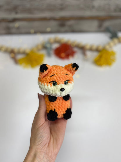 Crochet Woodland Animal Decor, Fox Raccoon Red Panda Keepsakes, Handmade Forest Animal Collectibles, Nature Lover Gift