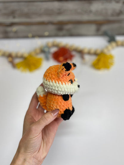 Crochet Woodland Animal Decor, Fox Raccoon Red Panda Keepsakes, Handmade Forest Animal Collectibles, Nature Lover Gift
