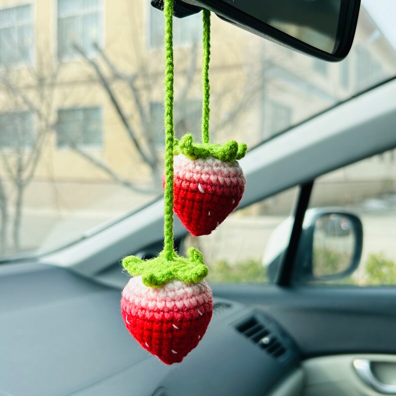 Cute crochet Strawberry Flower Car Accessories Mirror Hanging Charm Fruit Decor Teens Interior Rear View Mirror bag charm