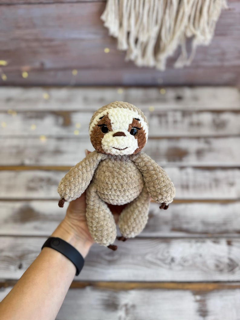 Crochet Sloth Decor, Handmade Sloth Plush Keepsake, Jungle Shelf Decor, Sloth Lover Gift, Cute Animal Collectible